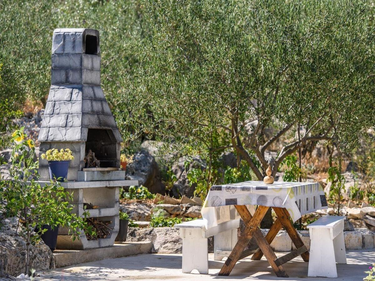 Apartments Beba - Peaceful Location Trogir Exterior foto