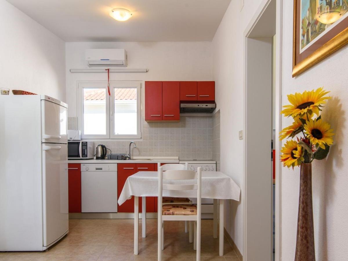 Apartments Beba - Peaceful Location Trogir Exterior foto